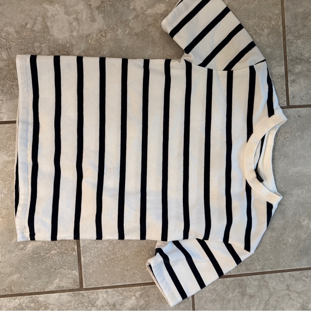 French Connection Black and White Short Sleeve Tee